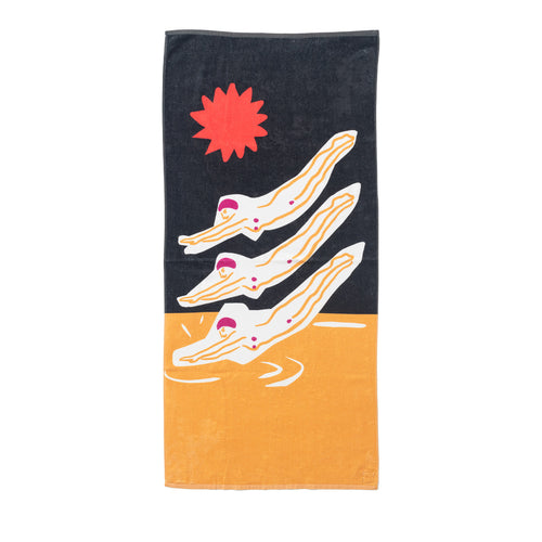 INTO THE SQUIRT BEACH TOWEL ALLOVER